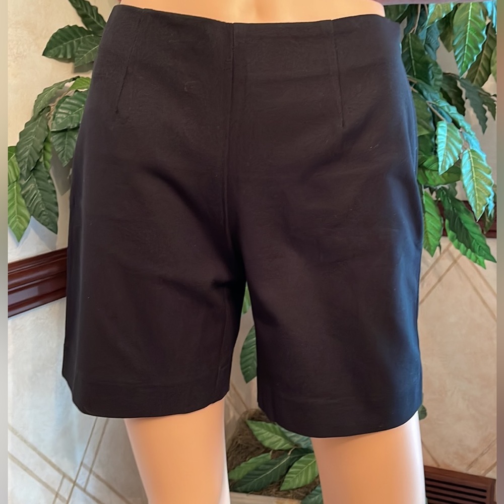 BOSTON PROPER 7” INSEAM BLACK SHORTS